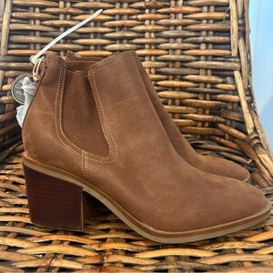 MIA NWT Brown Chelsea Ankle Boots with Elastic Panels